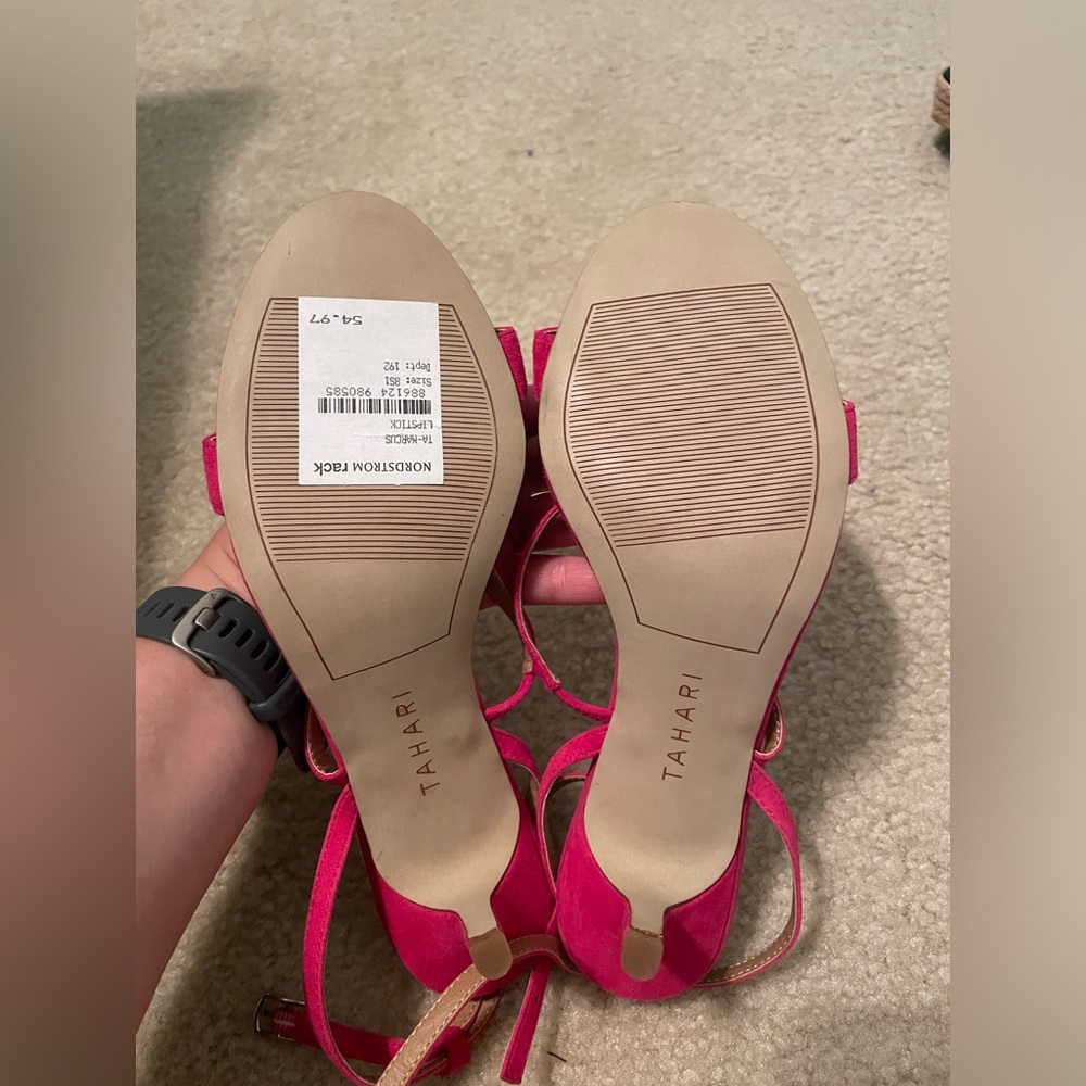 Tahari strappy pink heeled sandals - Picture 5 of 8